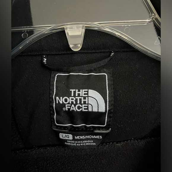 North face men’s large black jacket - Picture 2 of 3